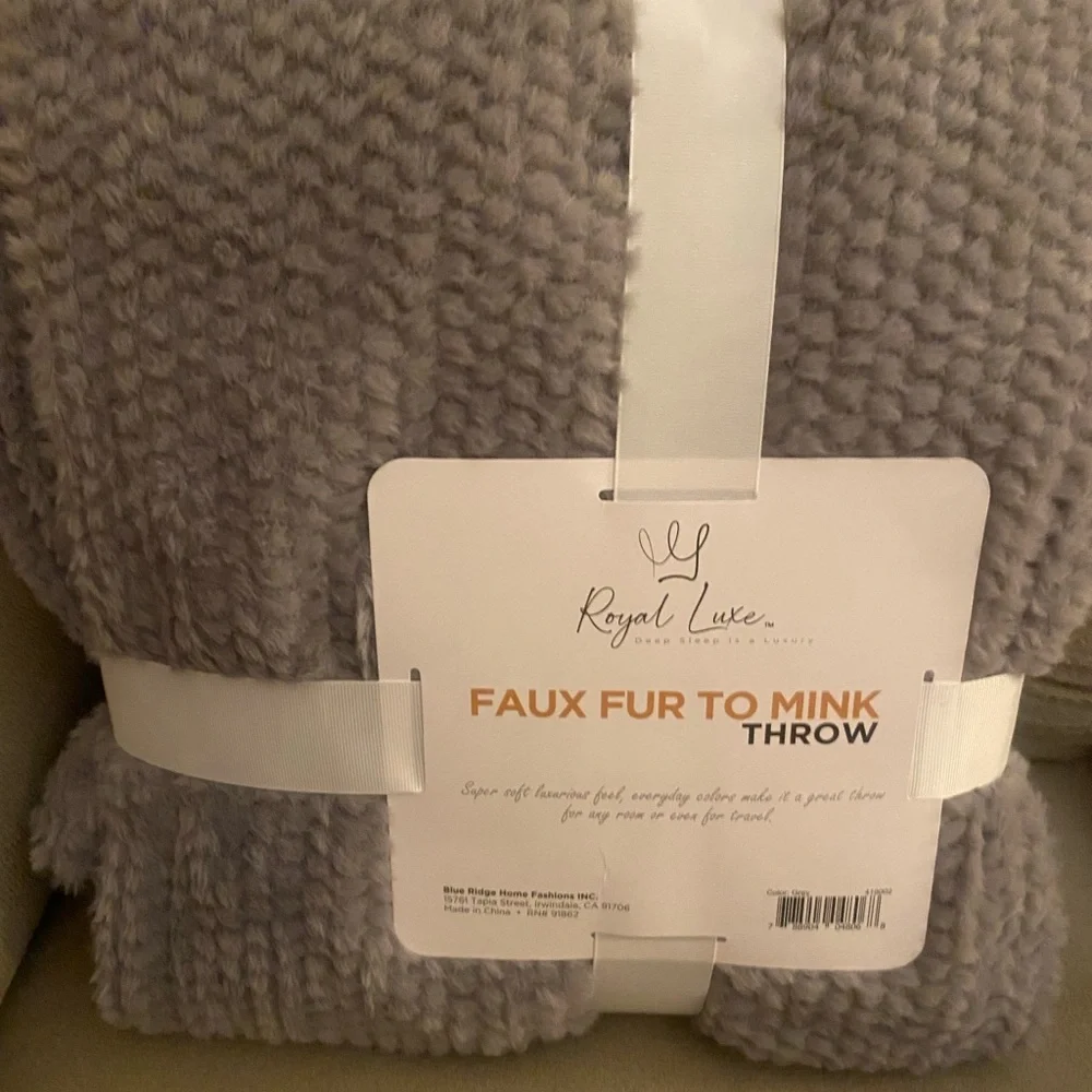 NEW Royal Luxe gray throw blanket